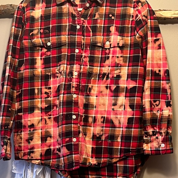 Custom design flannels - Picture 2 of 3